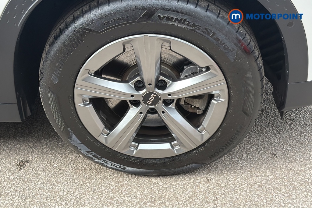 Mini Countryman U25 Mini E Black #40