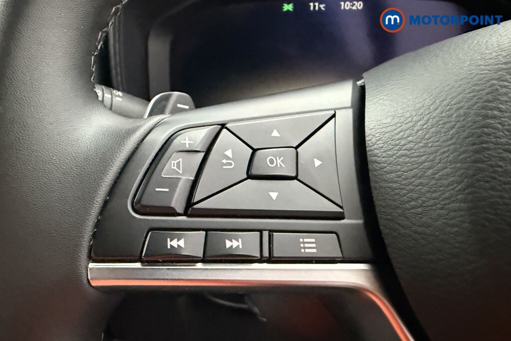 Nissan Juke Acenta Black #11