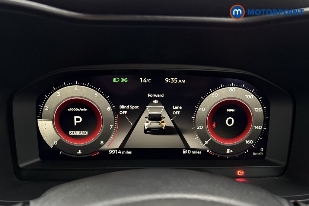 Nissan Juke Tekna Black #13
