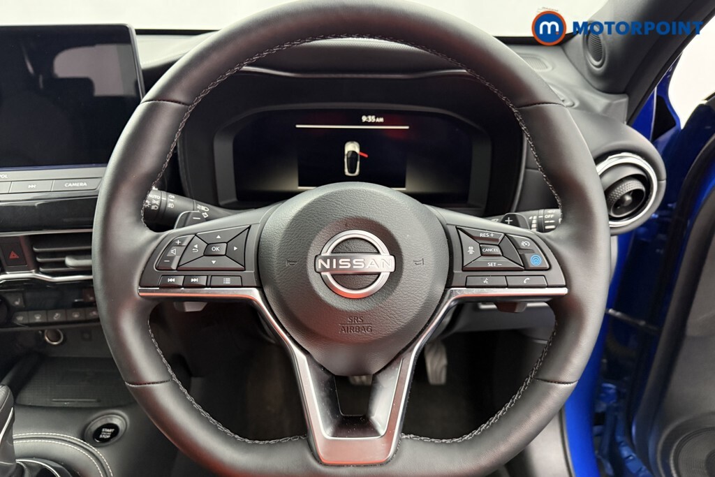Nissan Juke Tekna Black #9