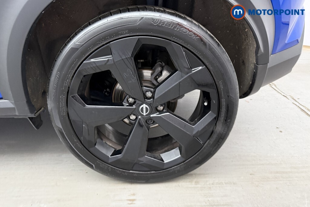 Nissan Juke Tekna Black #27