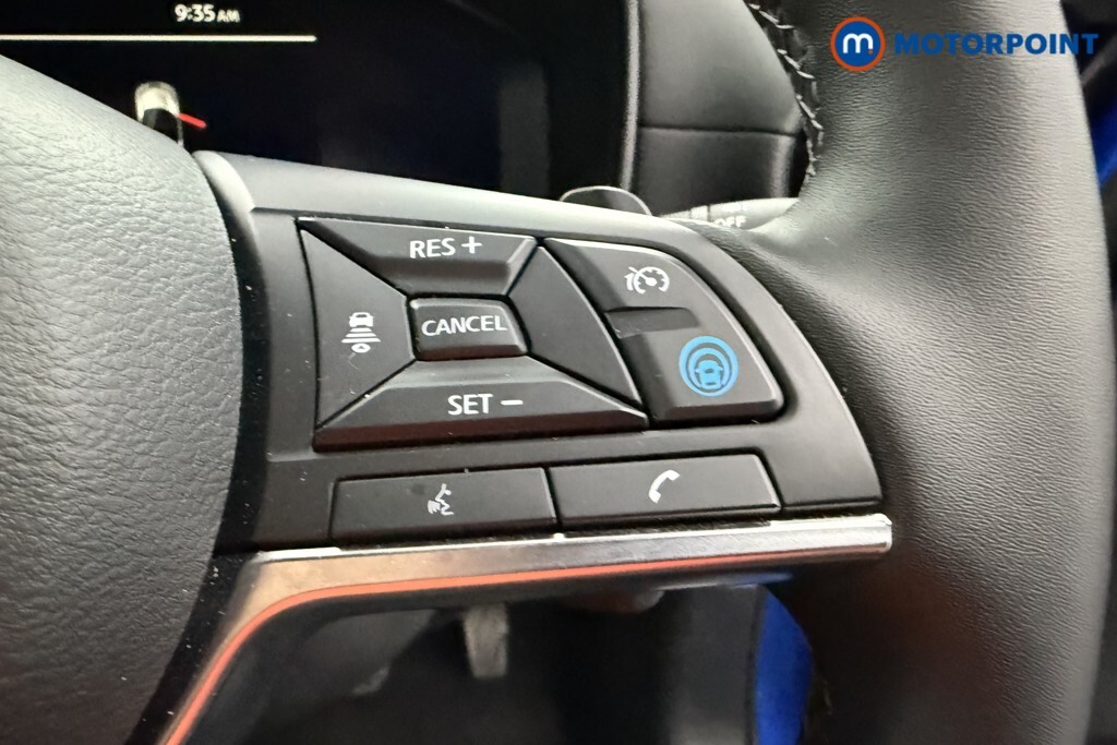 Nissan Juke Tekna Black #11