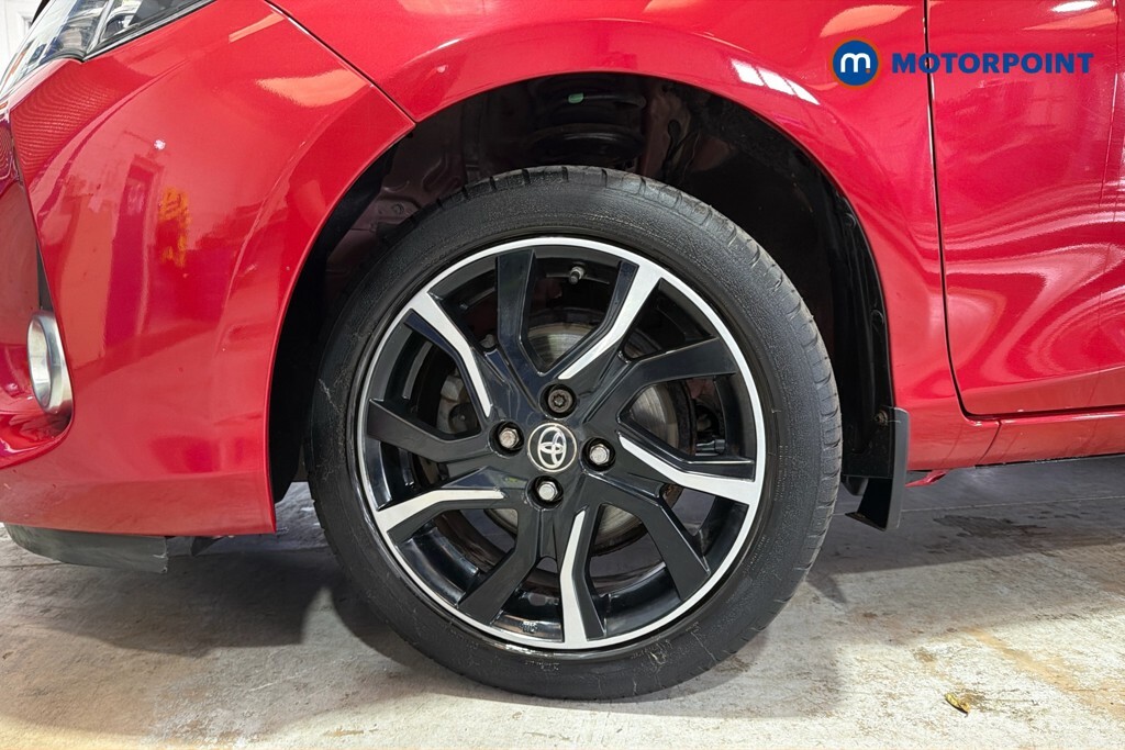 Toyota Yaris Hatchback Black #26