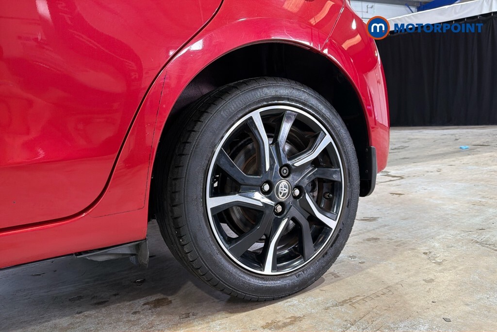 Toyota Yaris Hatchback Black #27