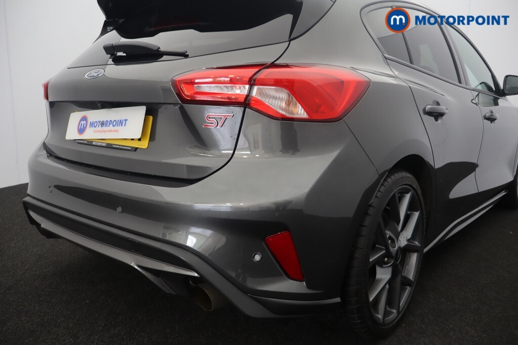 Ford Focus Focus St-line Tdci Red #52