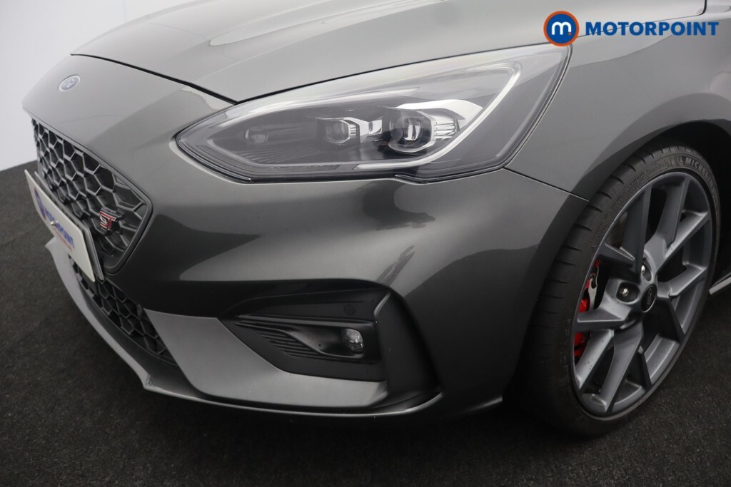 Ford Focus Focus St-line Tdci Red #50