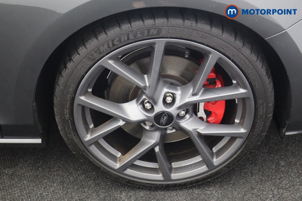 Ford Focus Focus St-line Tdci Red #41