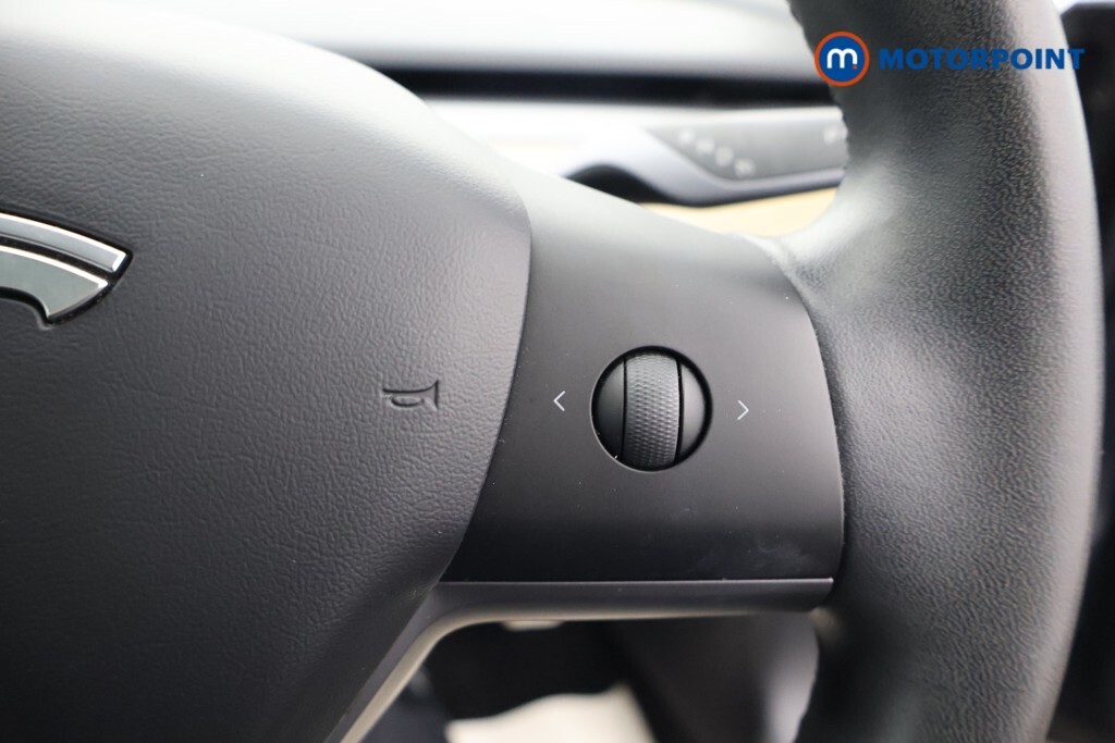 Tesla Model 3 Saloon Grey #10