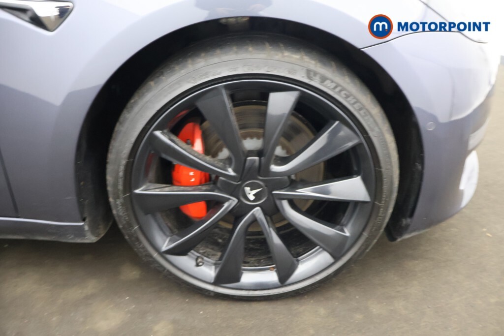 Tesla Model 3 Saloon Grey #26