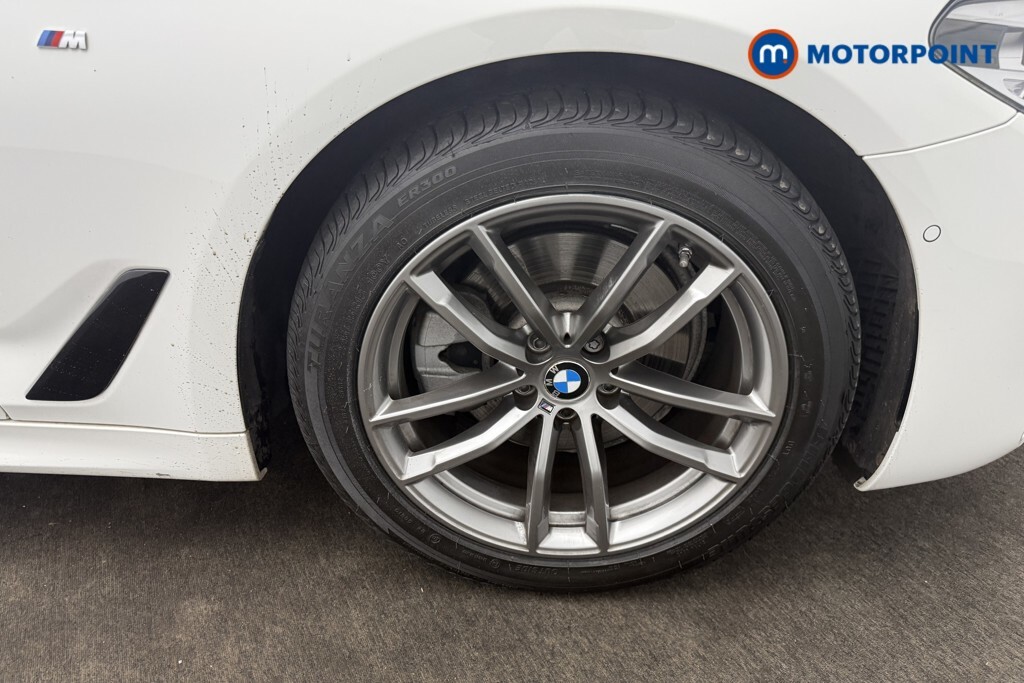 BMW 5 Series Se Black #23