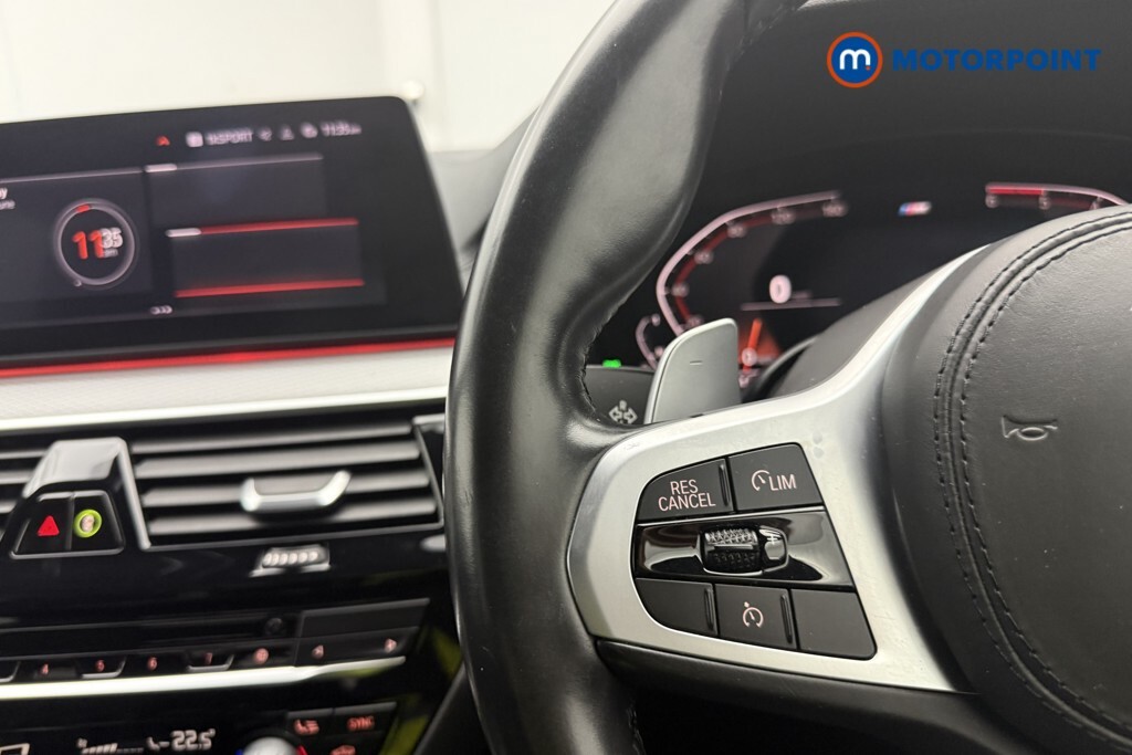 BMW 5 Series Se Black #18