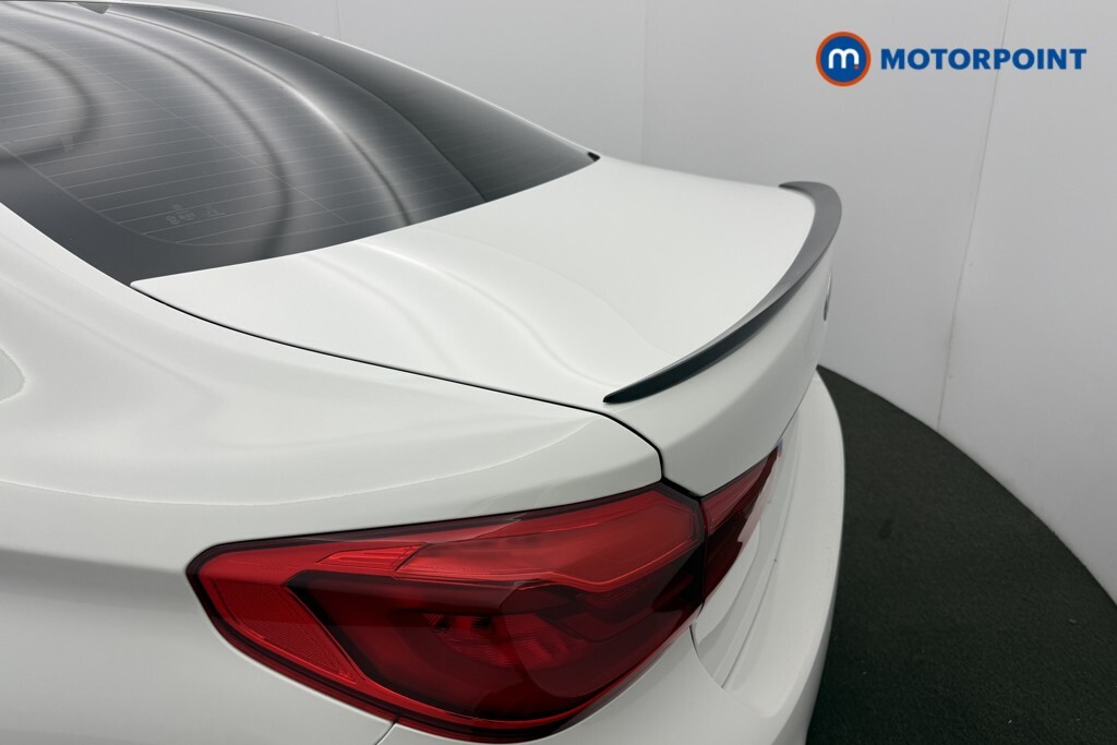 BMW 5 Series Se Black #28