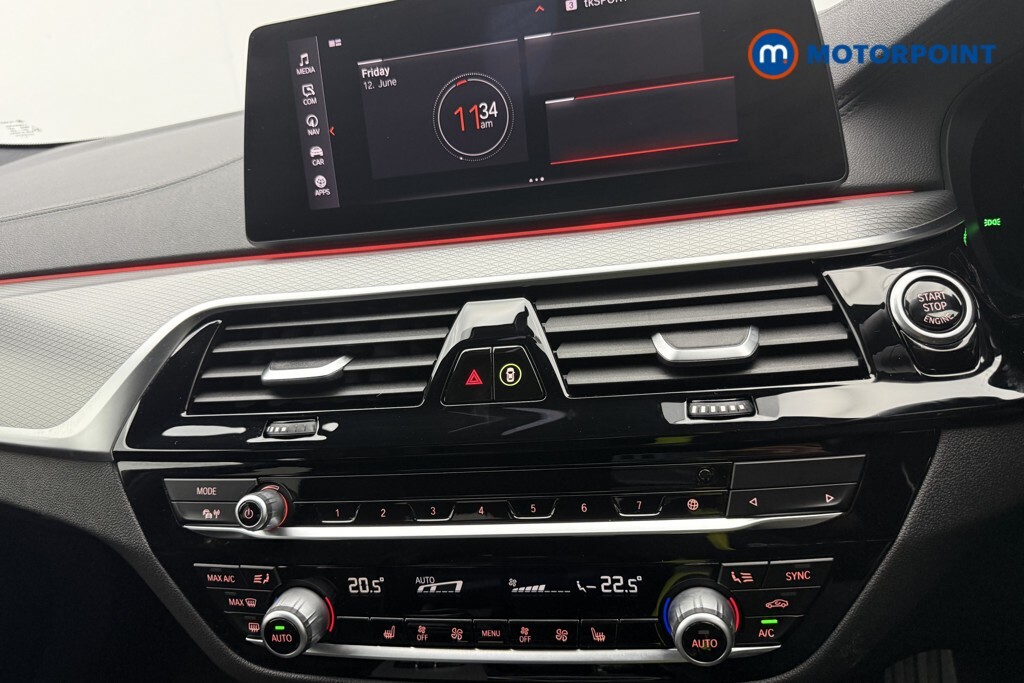 BMW 5 Series Se Black #16