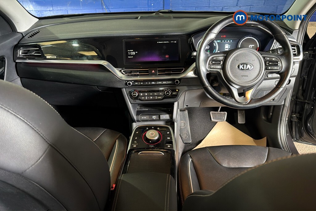 Kia e-Niro 4 White #9