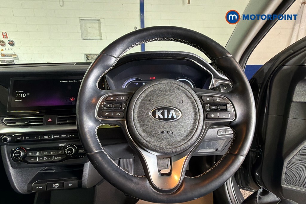Kia e-Niro 4 White #12