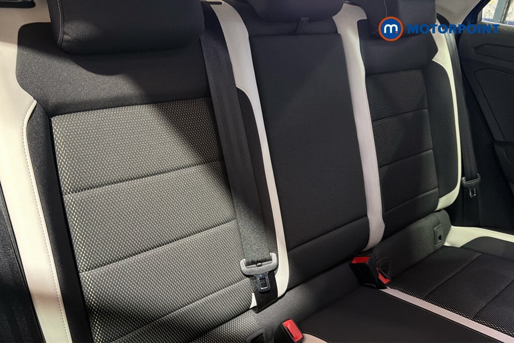 Volkswagen T-Roc Active Red #22