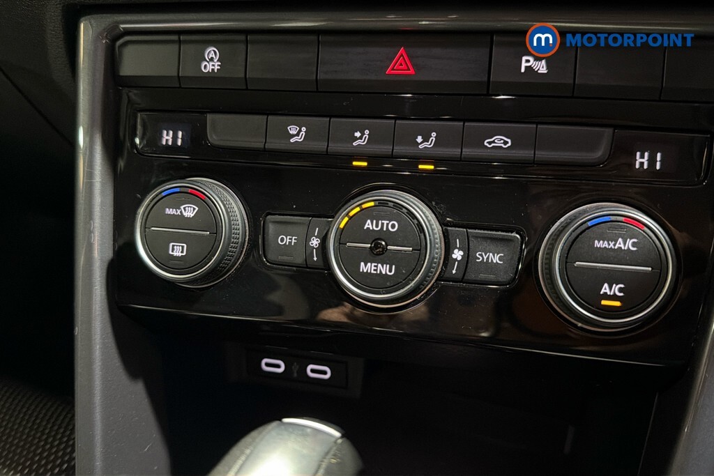 Volkswagen T-Roc Active Red #14