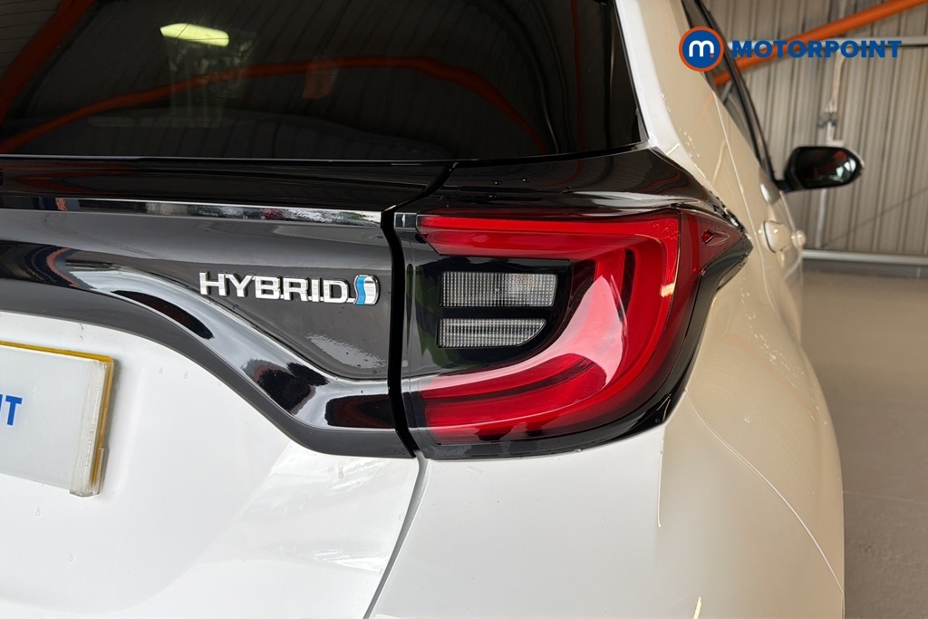 Toyota Yaris Design Grey #30