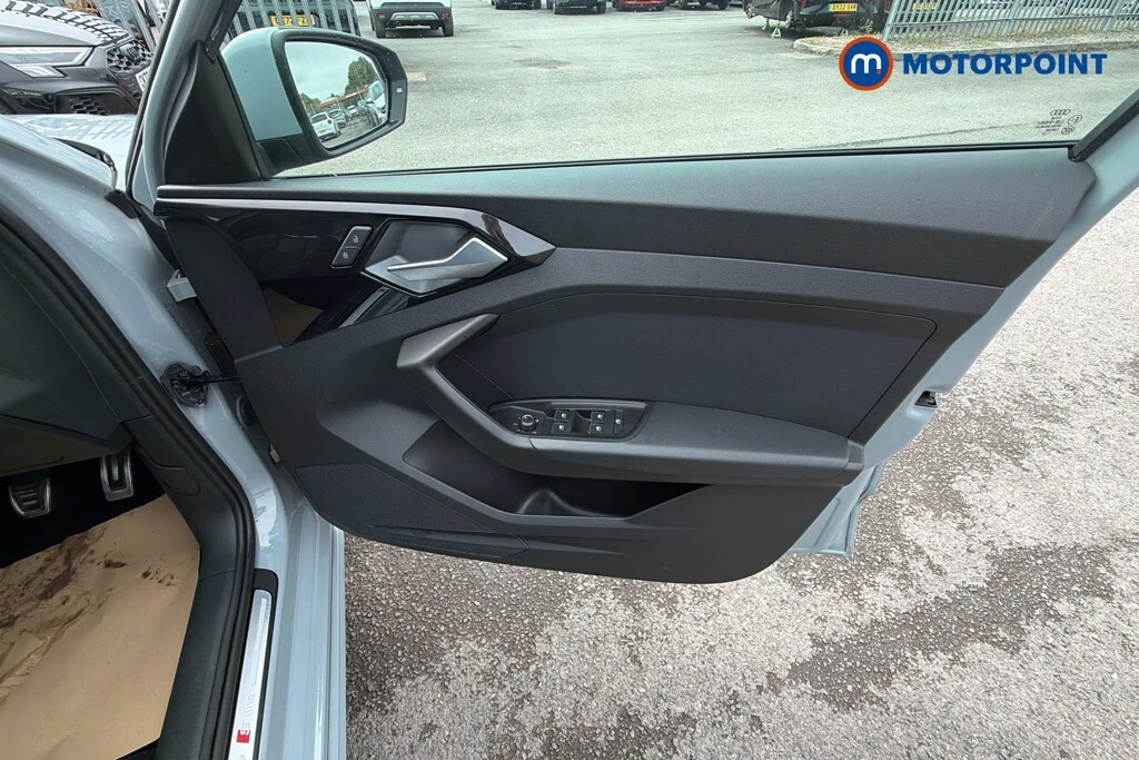 Audi A1 Sportback Technik 30Tfsi 116Ps White #16