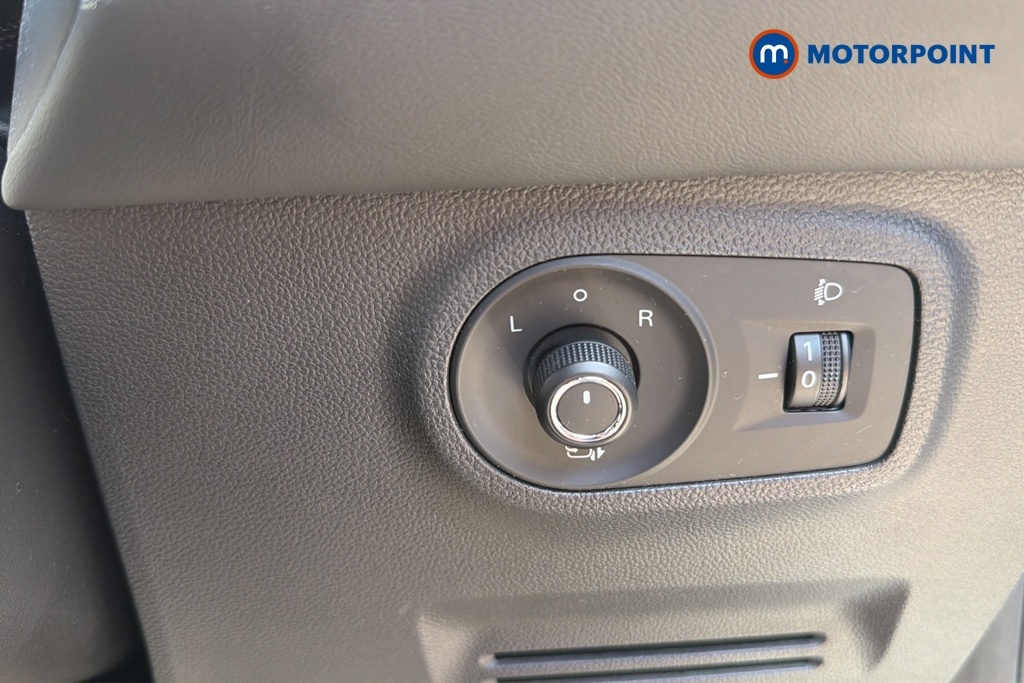 MG ZS Se Red #16