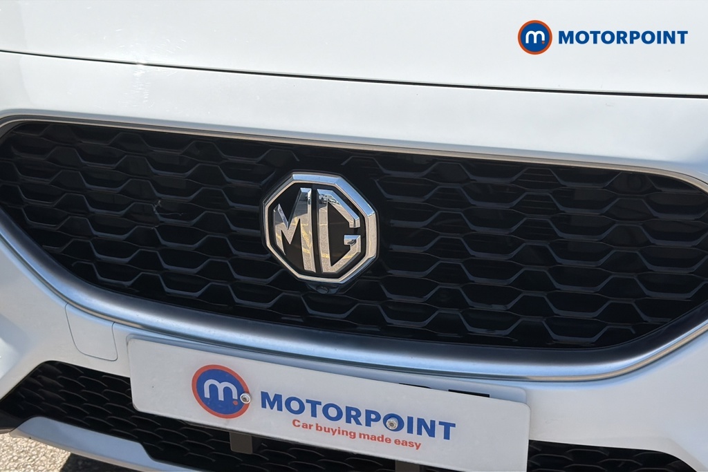 MG ZS Se Red #32