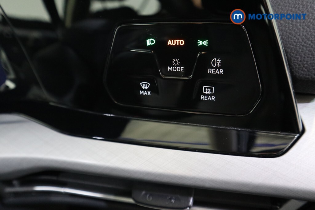 Volkswagen Golf Active Blue #18
