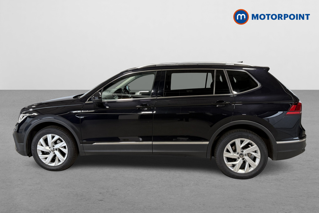 Volkswagen Tiguan Allspace 1.5 Tsi Life Dsg Black #4