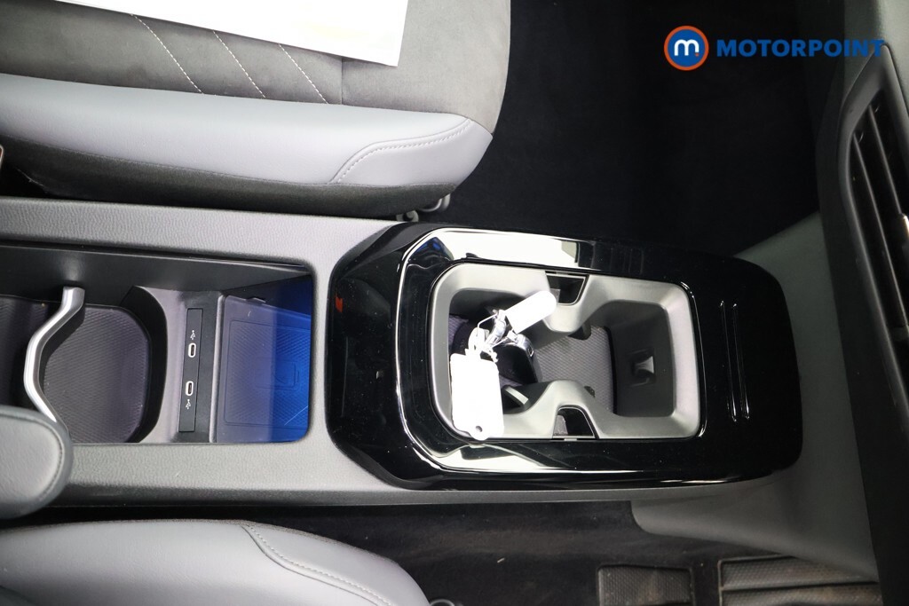 Volkswagen ID.4 77Kwh 204Ps Ev Pro Performance Style E Black #20
