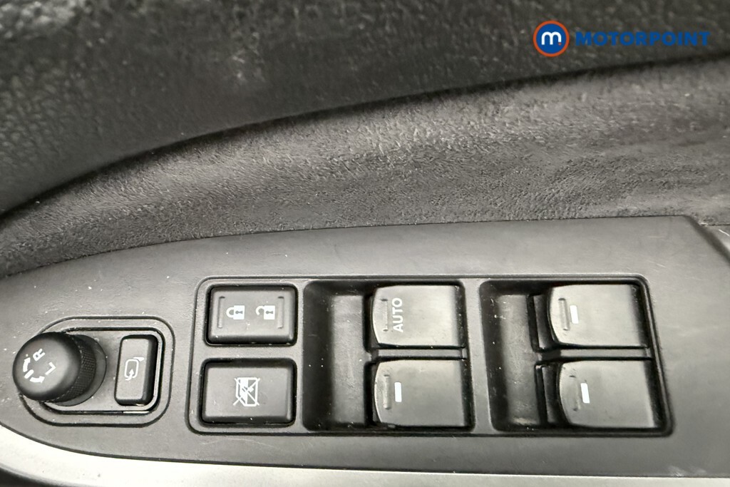 Suzuki Vitara Sz-t White #26