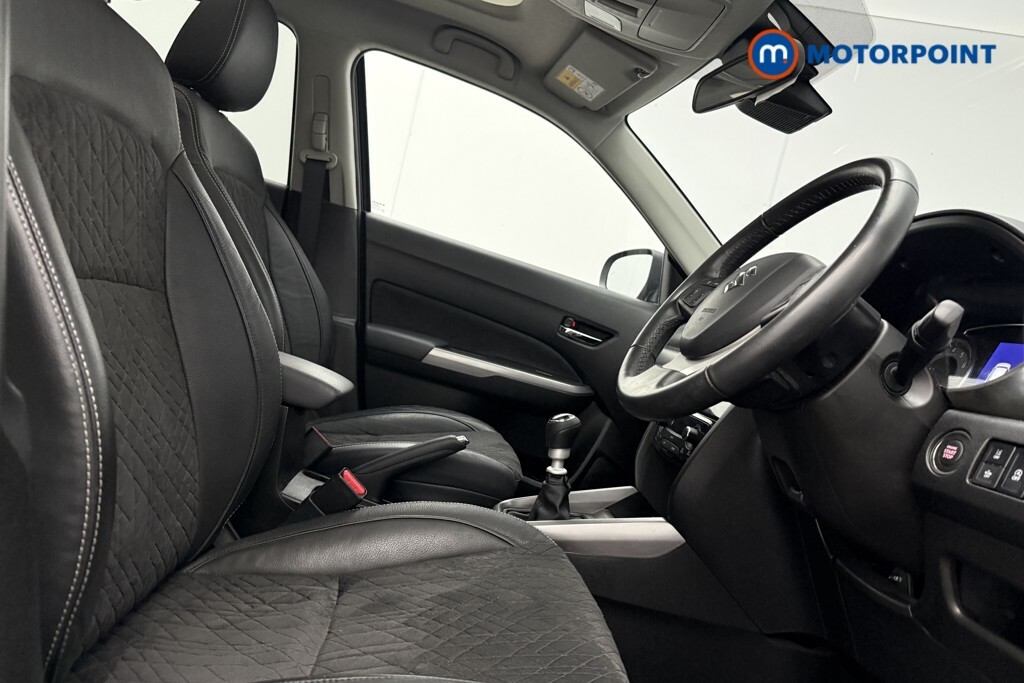 Suzuki Vitara Sz-t White #15