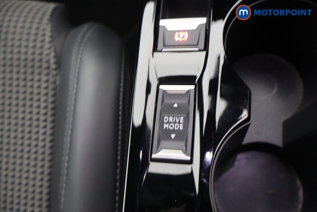Peugeot 2008 Active Blue #25