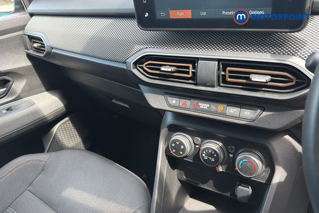 Dacia Sandero Stepway Sandero Stepway 1.0 Tce Expression Hatchback Orange #19