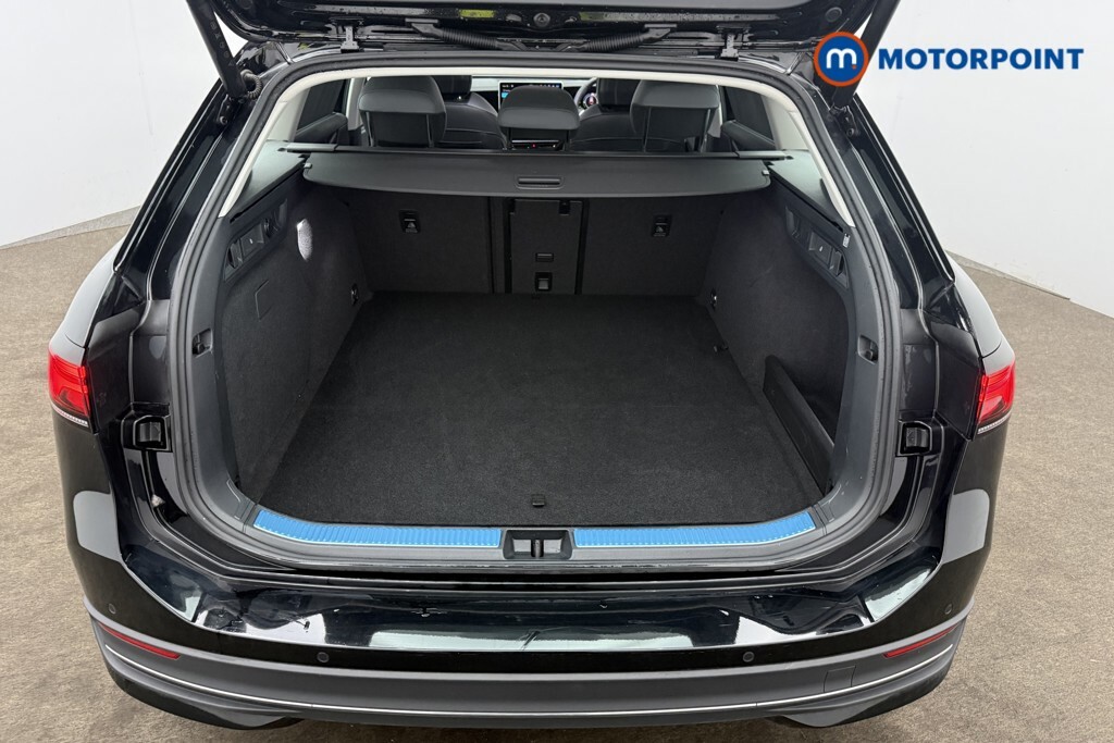 Volkswagen Passat R-line Black #27
