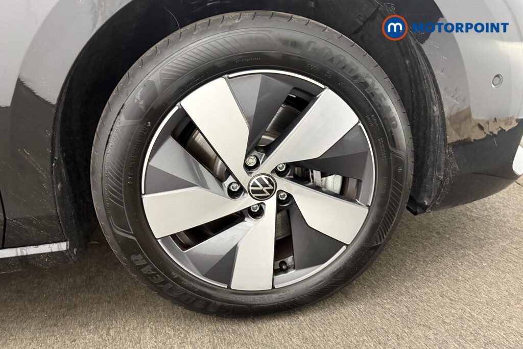 Volkswagen Passat R-line Black #31