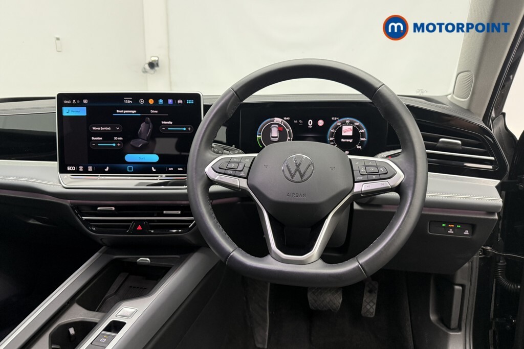 Volkswagen Passat R-line Black #9
