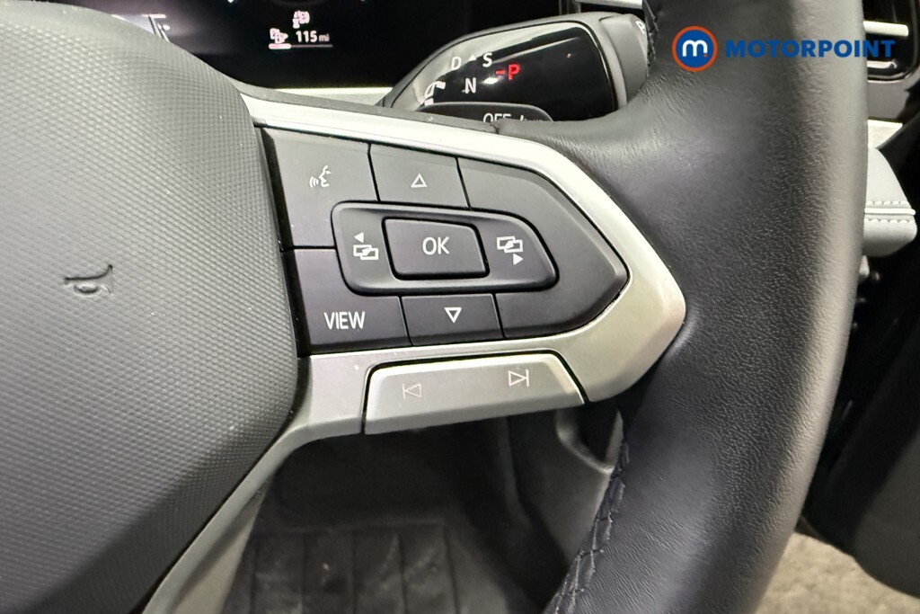 Volkswagen Passat R-line Black #15