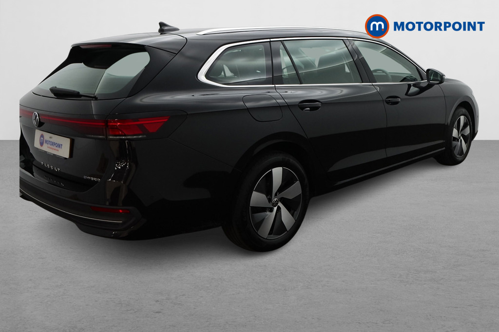 Volkswagen Passat R-line Black #8