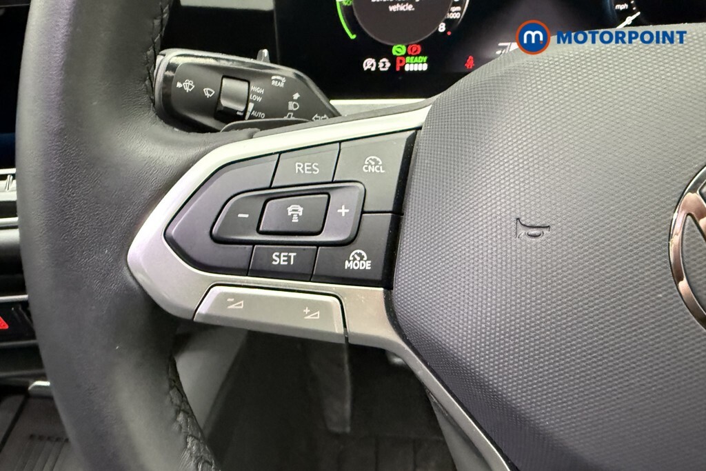Volkswagen Passat R-line Black #16