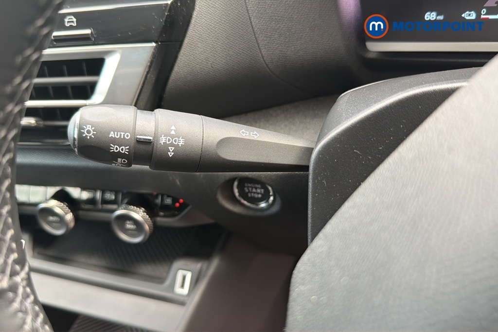 Citroen e-C4 Shine Plus Grey #13