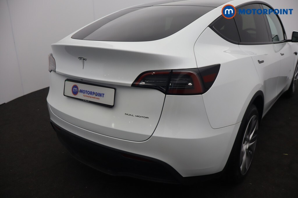 Tesla Model Y 2023 23 Suv  #10