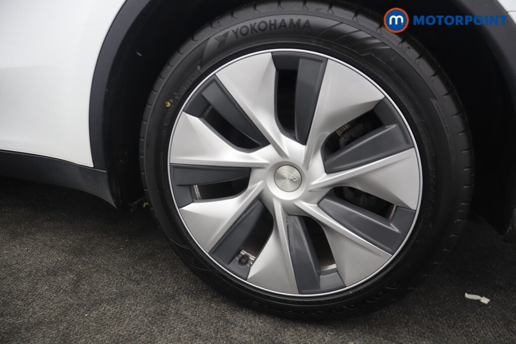 Tesla Model Y 2023 23 Suv  #33
