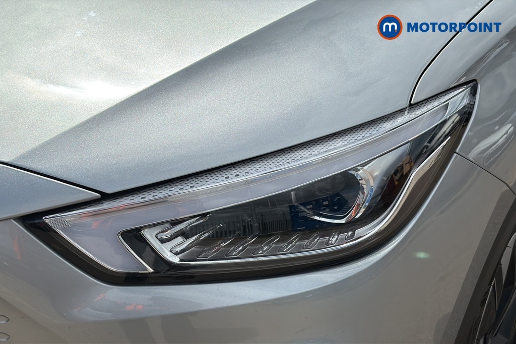 MG ZS 72.6Kwh Trophy Connect Long Range Black #40