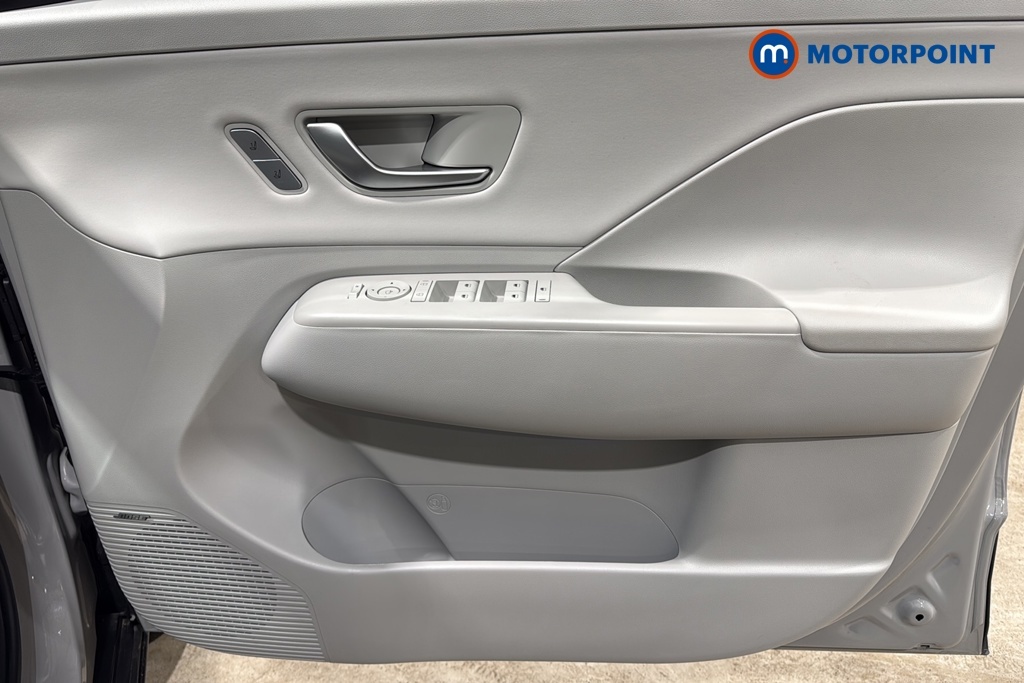 Hyundai Kona Hatchback Grey #26