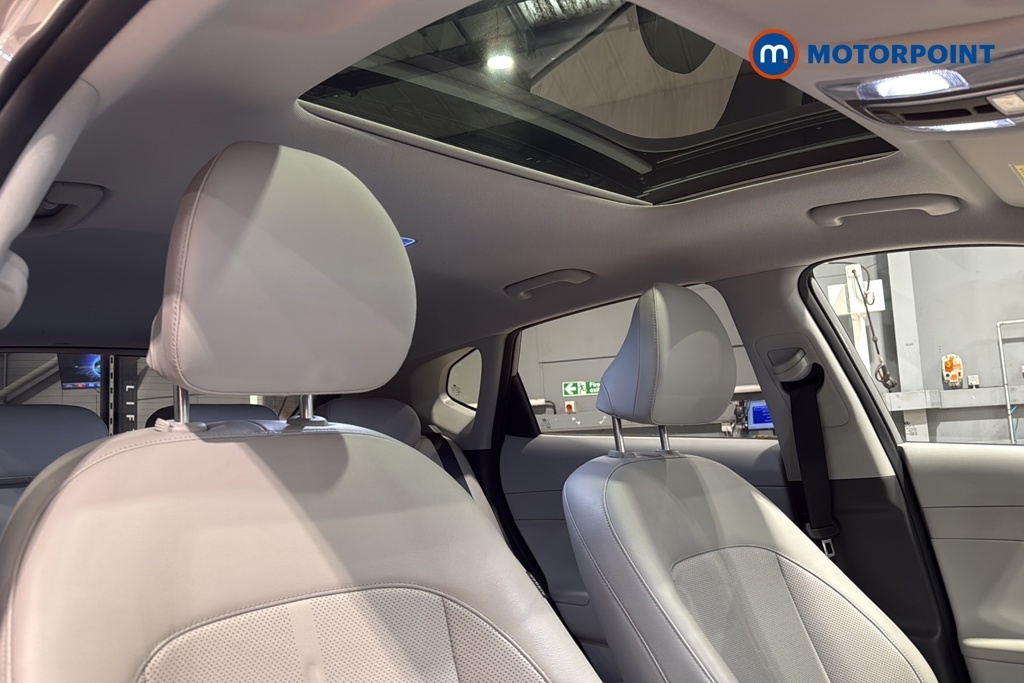 Hyundai Kona Hatchback Grey #28
