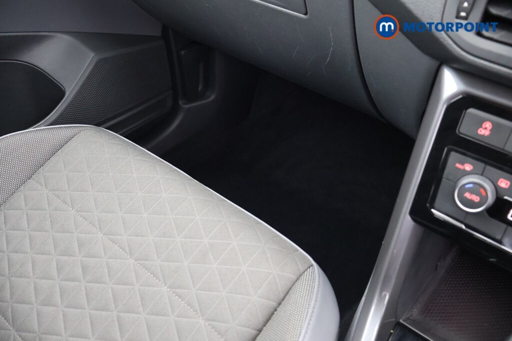 Volkswagen T-Cross Active Grey #20