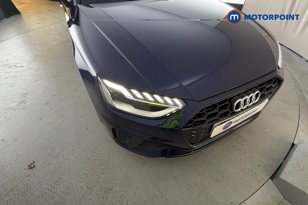 Audi A4 35 Tdi S Line S Tronic 2021 Black #42