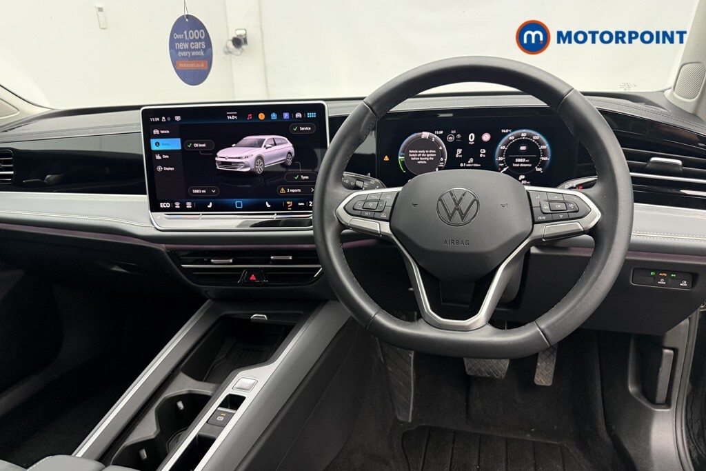 Volkswagen Passat R-line White #9