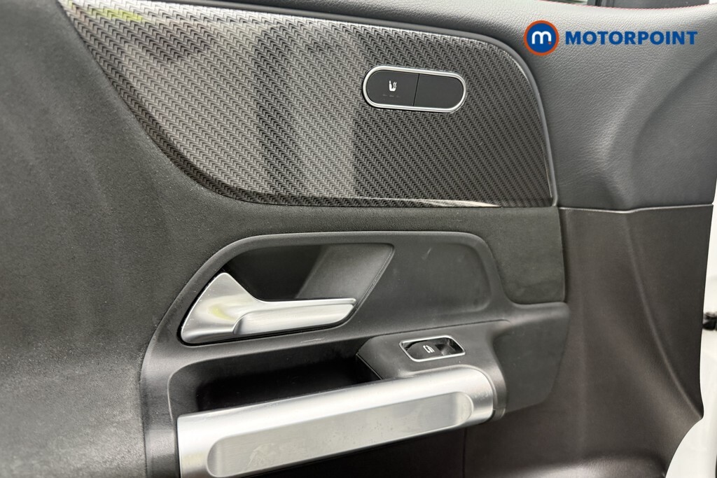 Mercedes-Benz GLB Class Glb220d Amg Line Premium White #14