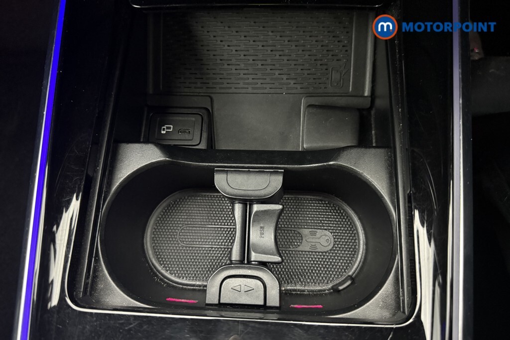 Mercedes-Benz GLB Class Glb220d Amg Line Premium White #42