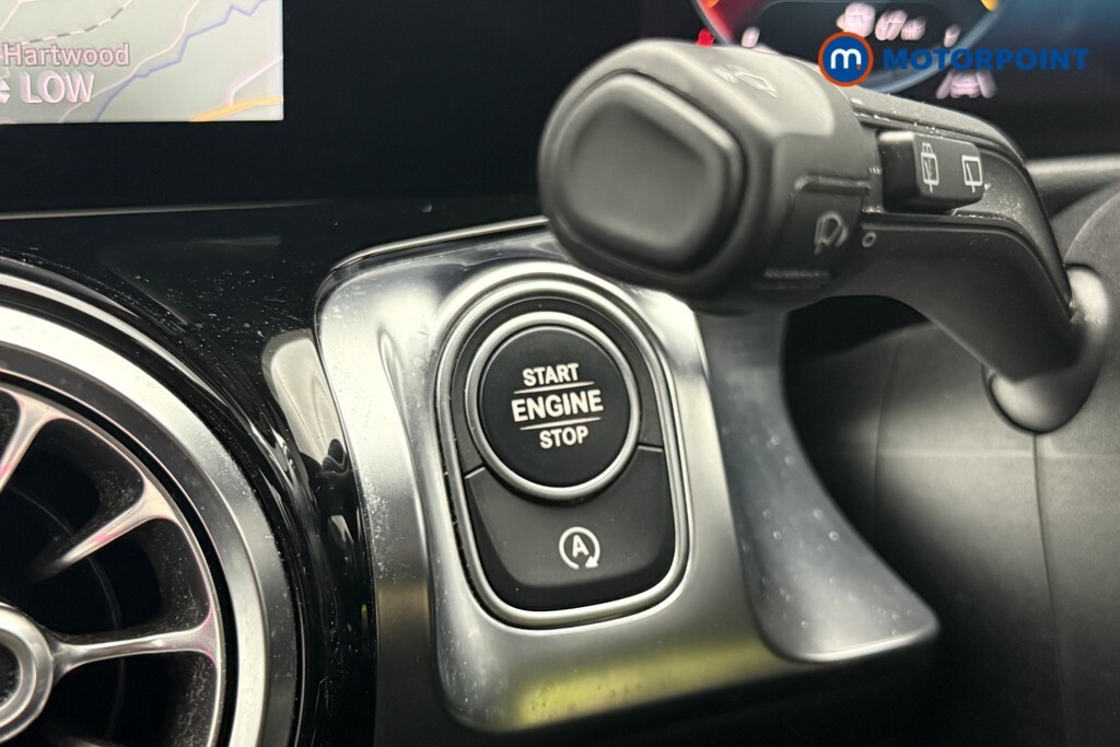 Mercedes-Benz GLB Class Glb220d Amg Line Premium White #44
